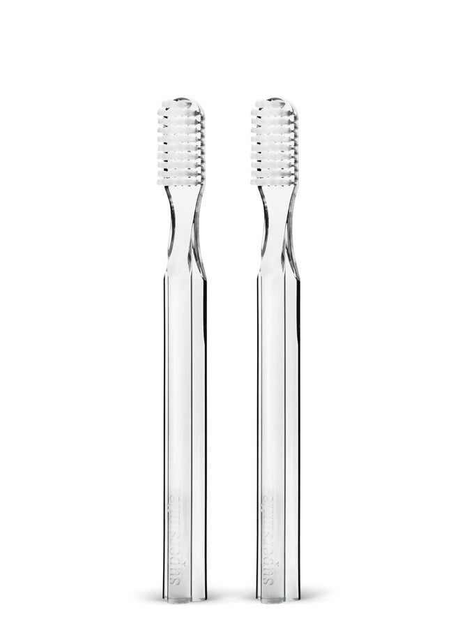 سوبر سمايل فرشاة أسنان سوبر سمايل من الجيل الجديد بشعيرات نايلون ناعمة بزاوية 45 درجة حاصلة على براءة اختراع - فرشاة أسنان لتبييض الأسنان بمقبض مريح تضمن زاوية التنظيف الموصى بها من قبل جمعية طب الأسنان الأمريكية للبالغين والأطفال (شفافة)، عبوة من قطعتين - Image 1